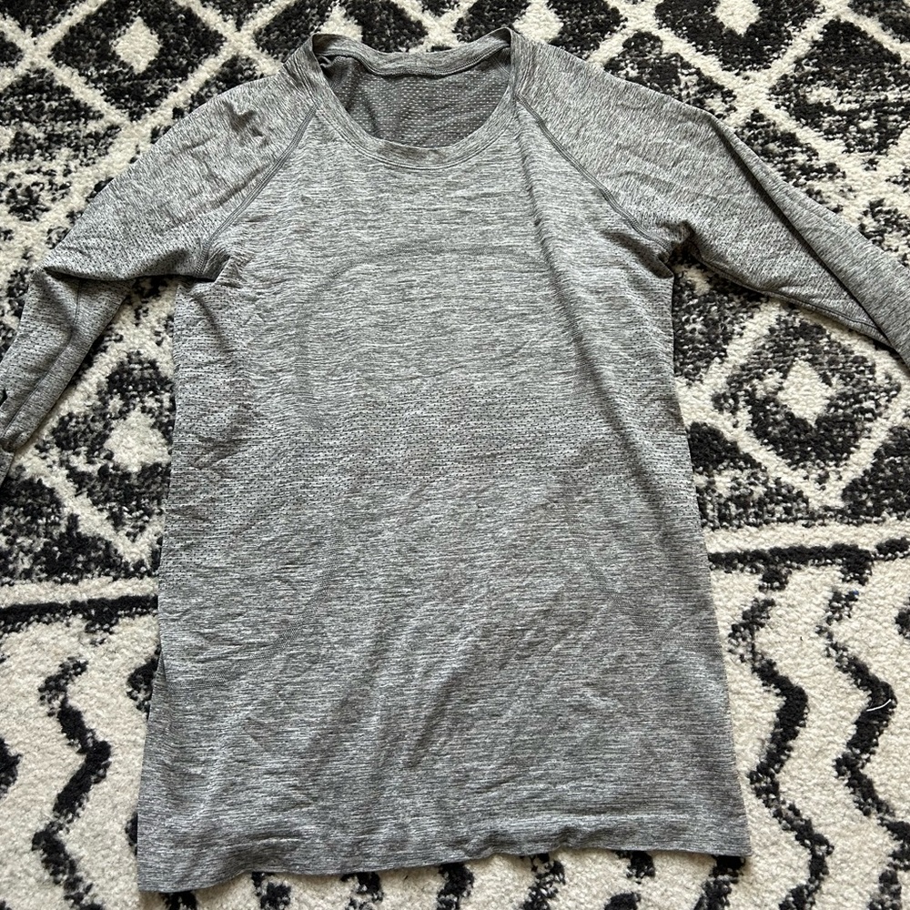 Lululemon swiftly tech long sleeve